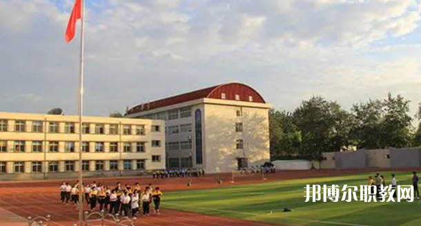 唐山市第一職業(yè)中等專業(yè)學(xué)校地址，乘車路線