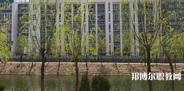 南宮市職業(yè)技術(shù)教育中心地址，乘車路線