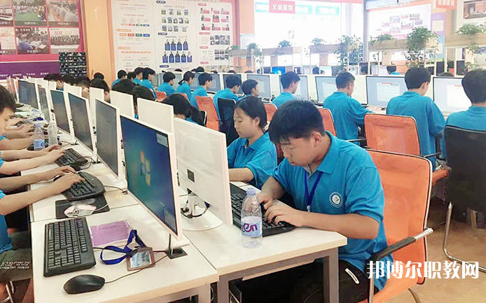 貴陽市新華電腦中等職業(yè)學(xué)校怎么樣、好不好