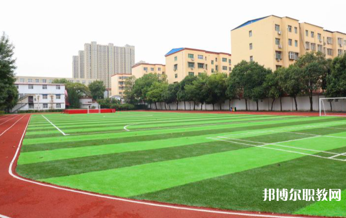 鄭州新華中等專業(yè)學(xué)校怎么樣、好不好