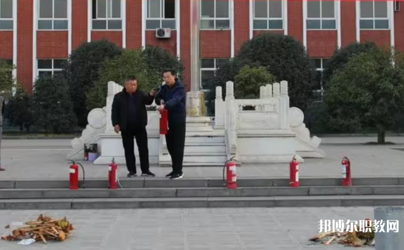 2023沁陽市職業(yè)中等專業(yè)學(xué)校多少錢 沁陽市職業(yè)中等專業(yè)學(xué)校各專業(yè)學(xué)費收費標準