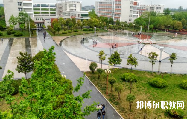 許昌市建安區(qū)職業(yè)中等專(zhuān)業(yè)學(xué)校怎么樣、好不好