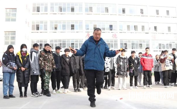 臨潁縣職業(yè)教育中心地址，乘車路線