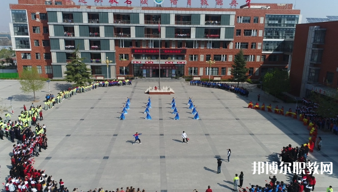 三門峽市湖濱區(qū)中等職業(yè)教育學(xué)校地址，乘車路線