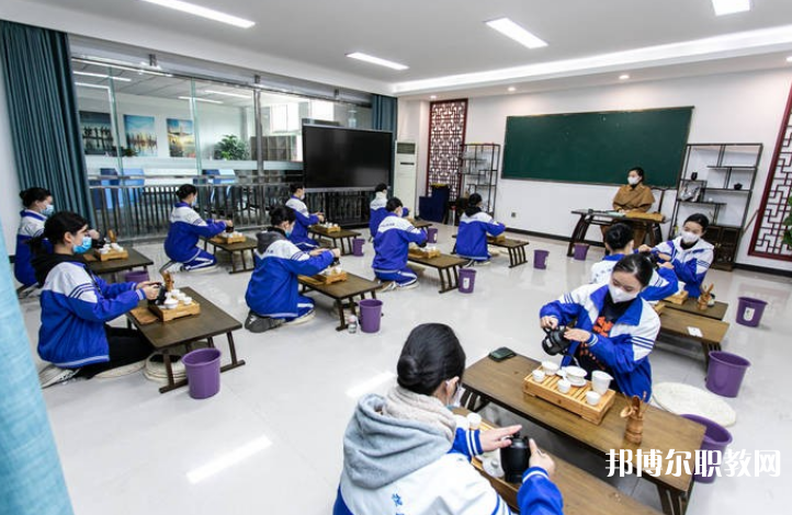 四川興科城市交通技工學(xué)校2024年報名條件、招生要求、招生對象