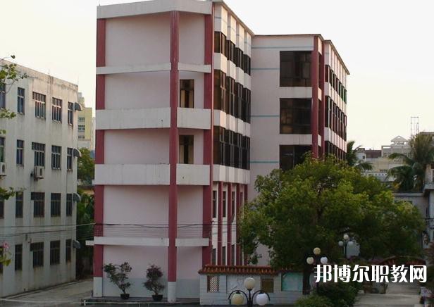 新疆喀什地區(qū)衛(wèi)生學校2023年招生錄取分數(shù)線（2024參考）