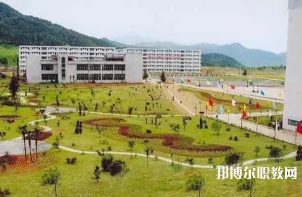 長江科技中等專業(yè)學(xué)校怎么樣、好不好