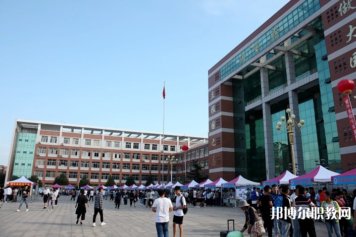 萊蕪航空中等專業(yè)學(xué)校怎么樣、好不好