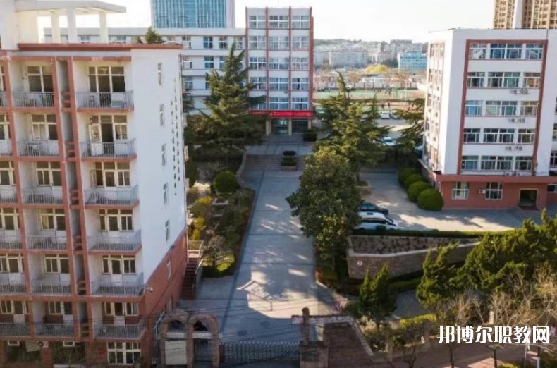 青島博愛成人中等專業(yè)學校怎么樣、好不好