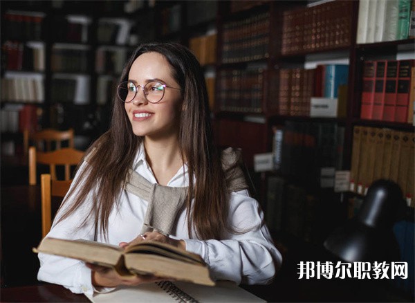 廣西哪里的中職學(xué)校能讀動漫設(shè)計(jì)專業(yè)