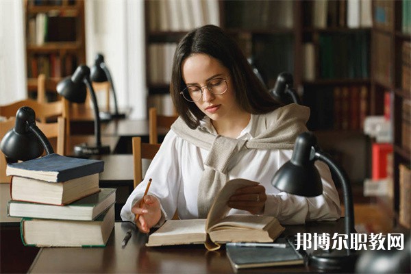 貴州哪里的中職學校能讀農村機械使用與維護專業(yè)