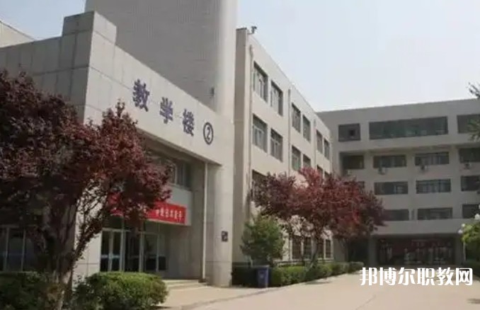 2025安徽省公路工程技工學(xué)校多少錢 安徽省公路工程技工學(xué)校各專業(yè)學(xué)費收費標(biāo)準(zhǔn)