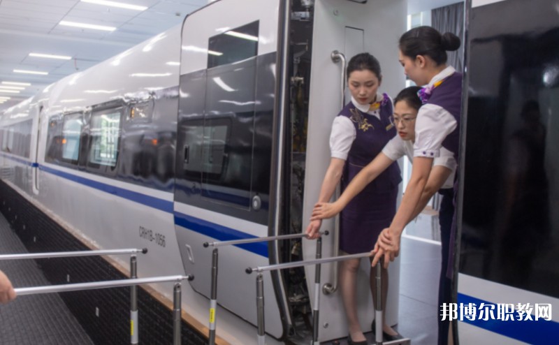 甘肅2025年鐵路學校學什么專業(yè)有前途