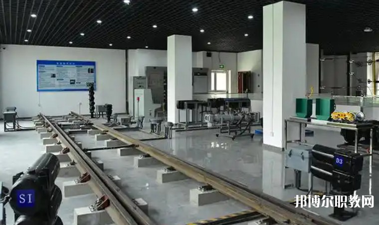 甘肅2025年鐵路學(xué)校專業(yè)有哪些