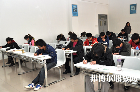 2025濰坊職業(yè)學(xué)校最新排名前三名單