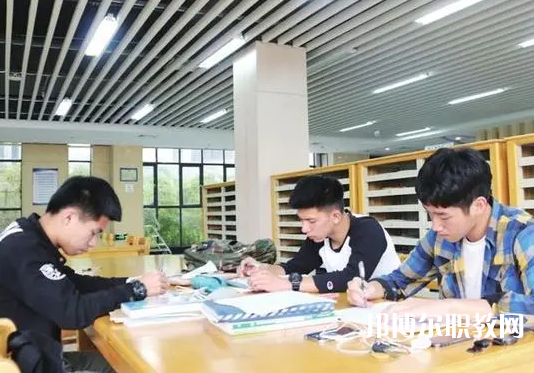 2025東營(yíng)職業(yè)學(xué)校最新排名前三名單