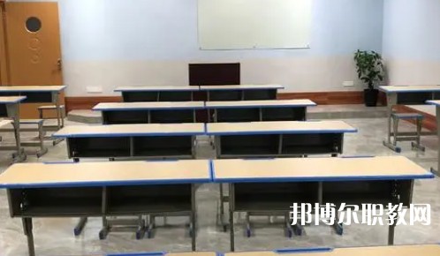 成都2025年鐵路學(xué)校招生有哪些要求