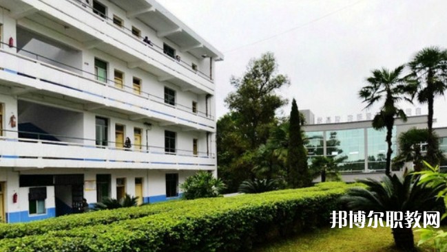 自貢2025年什么鐵路學(xué)校就業(yè)好