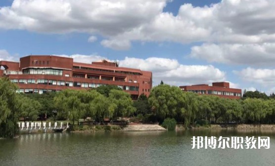 成都2025年鐵路學(xué)校是學(xué)什么的